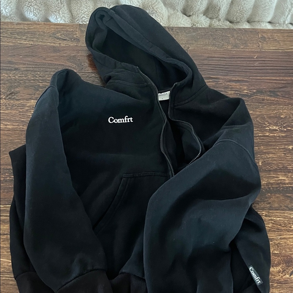 Comfrt Black Hoodie